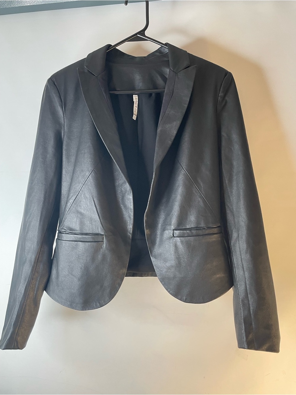 Willow & Clay Women’s Black Faux Leather Blazer Jacket